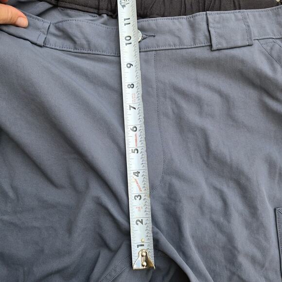 Duluth Trading Co Dry On The Fly Cargo Pants Mens XLx32 Blue Outdoor - Picture 7 of 9